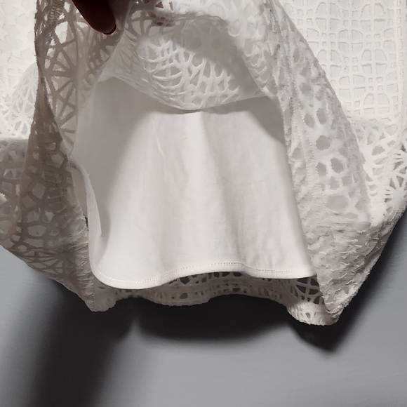 RVCA NWT Lion Eyes White Tank Top from Buckle Size Large Lightweight Beachy - Picture 8 of 16